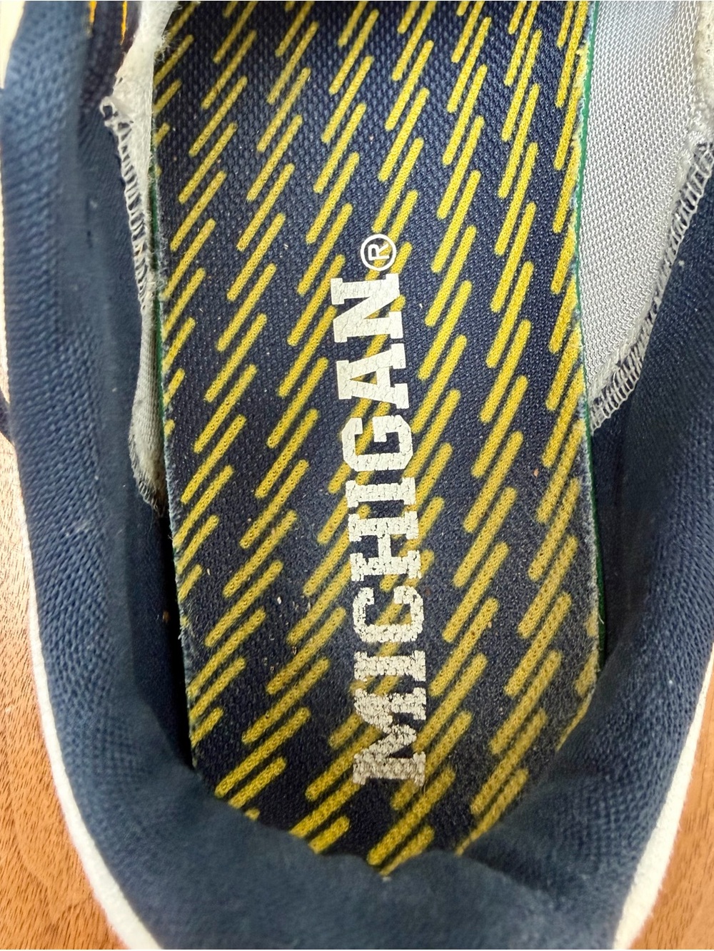 Nike Air Zoom Pegasus 37 Michigan Wolverines Running Shoes Men’s Size 12 - Picture 7 of 7